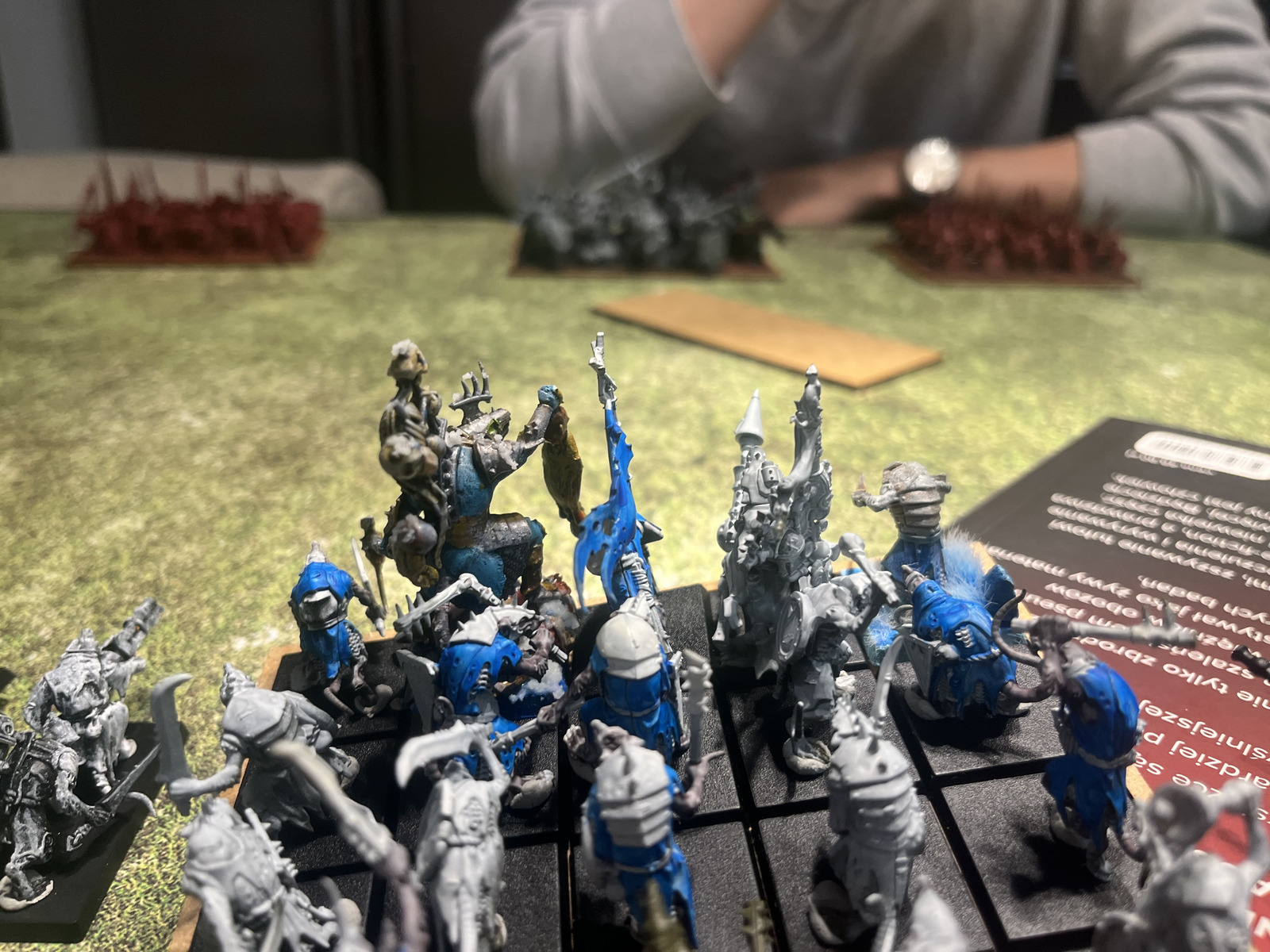 Early shooting and first casualties