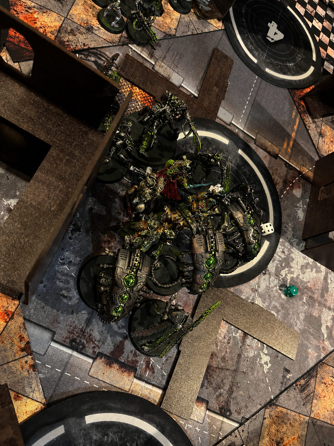 Final Necron pile-in on the remaining Plague Marines
