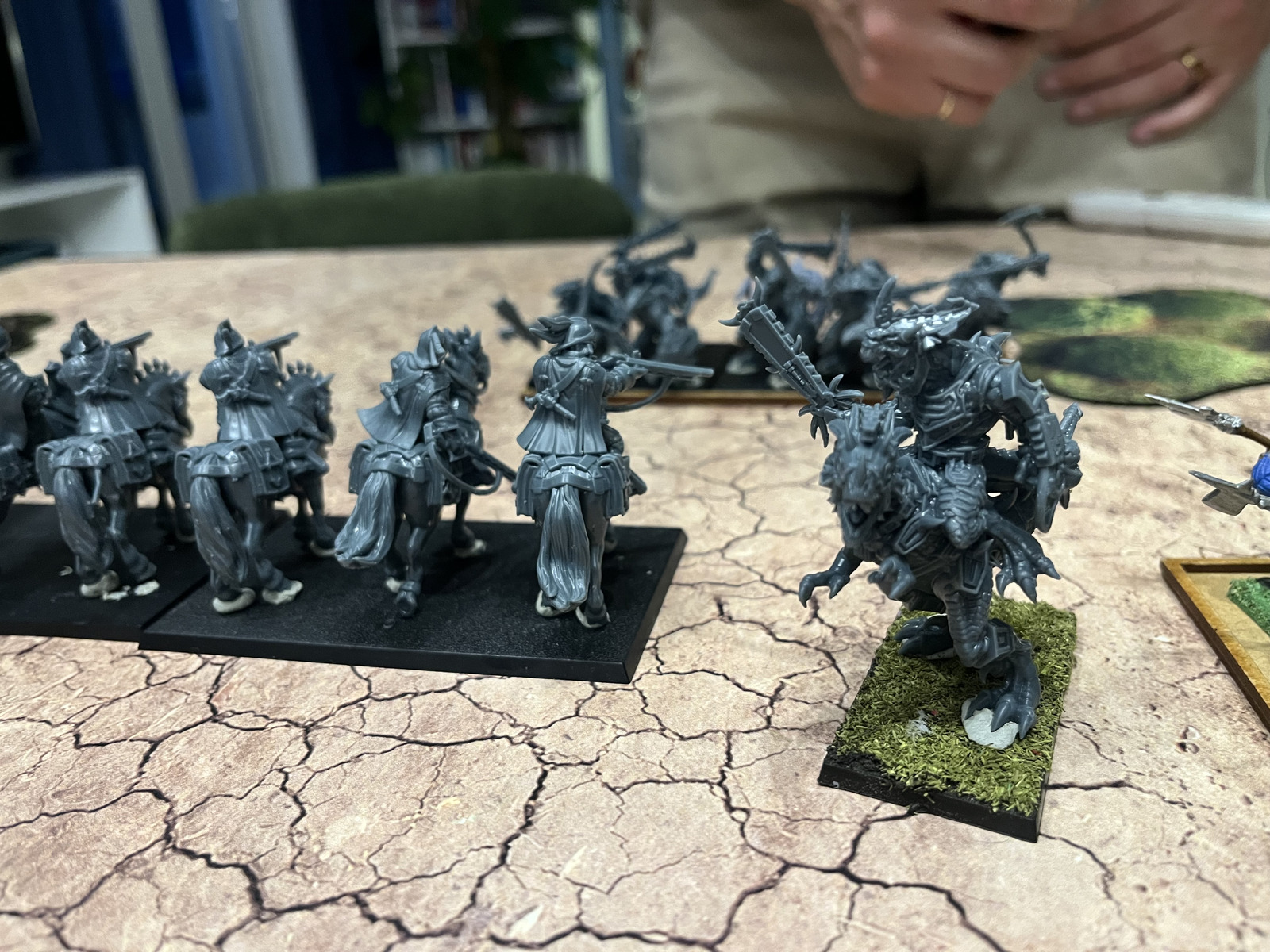 Scar-Veteran and Kroxigors take strong positions