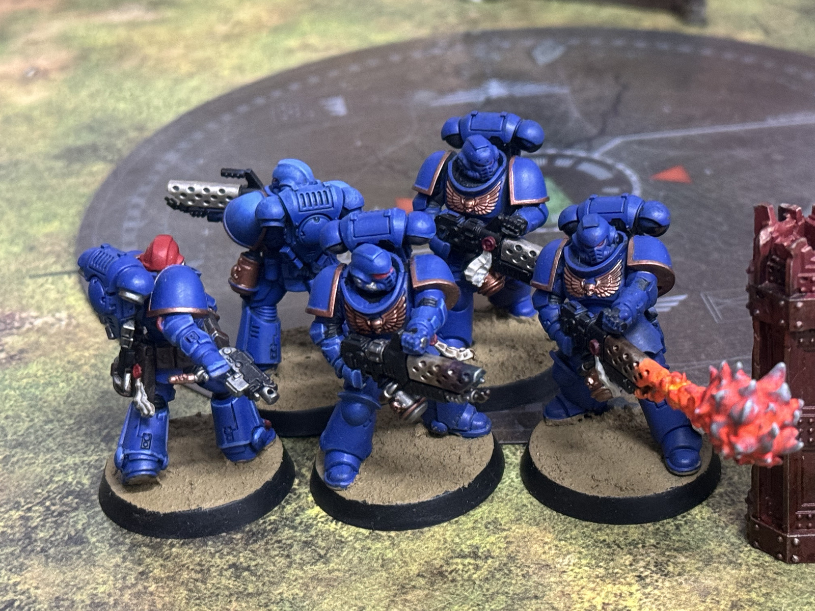 Salamanders and Ultramarines battle photo 2