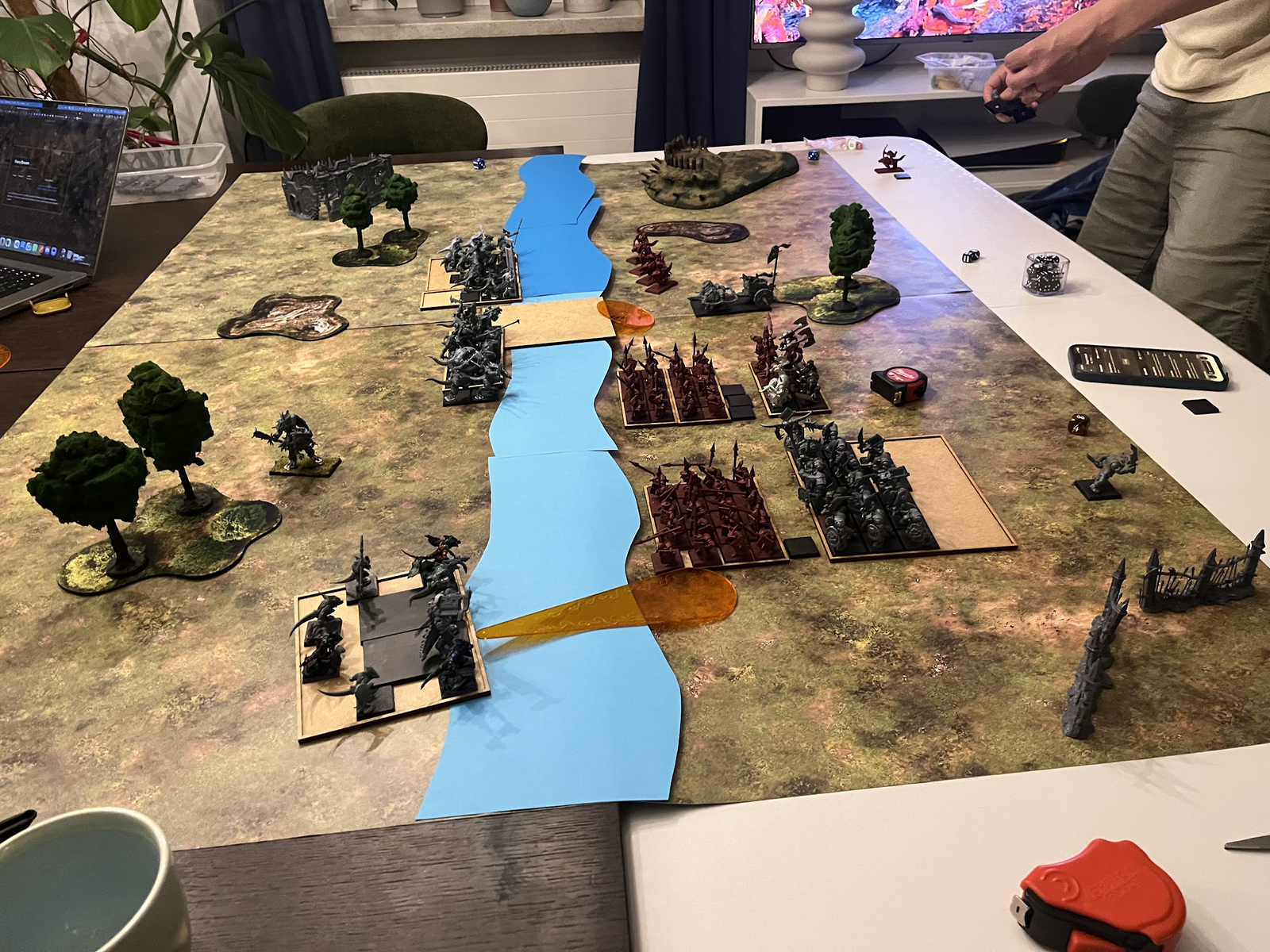 Goblins approaching the river under Salamander threat